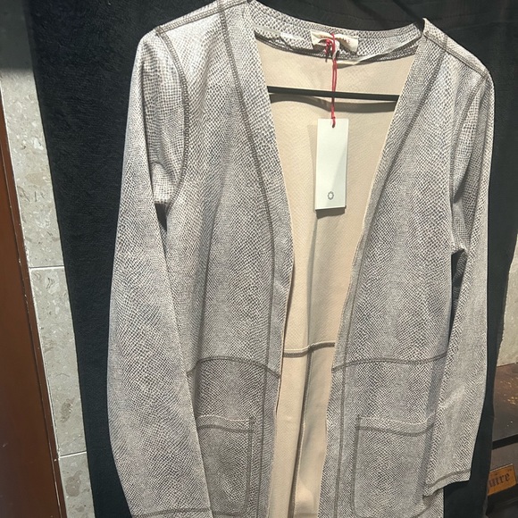 Solitaire Jackets & Coats Solitaire Light Jacket Poshmark